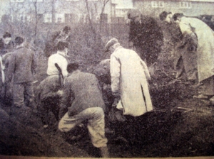 Borstal boys digging at Broxtowe